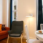 Downtown Correeiros Apartmán