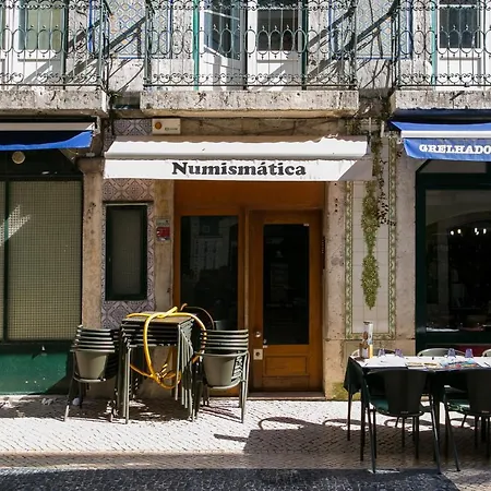 Apartment Downtown Correeiros *