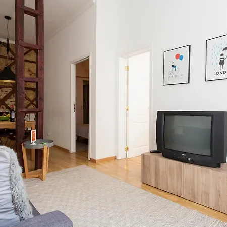 Downtown Correeiros Apartment