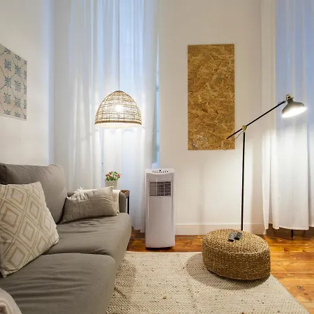 Apartment Downtown Correeiros