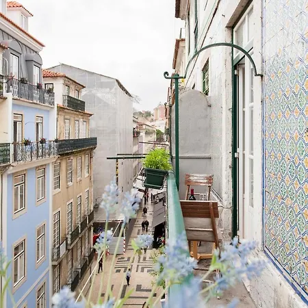 Apartment Downtown Correeiros