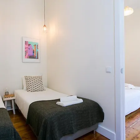 Appartement Downtown Correeiros *