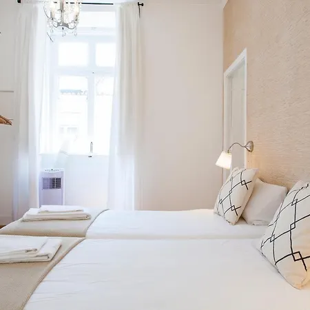 Downtown Correeiros Apartmán